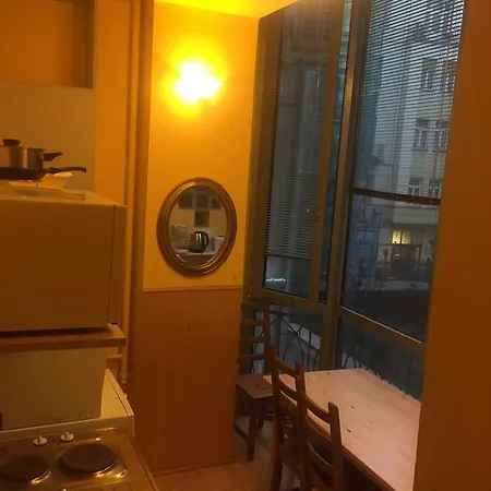 Apartman Club & *