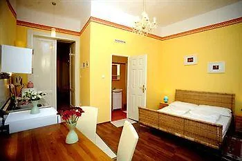 Daire Club & Budapeşte