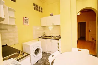 Apartman Club &