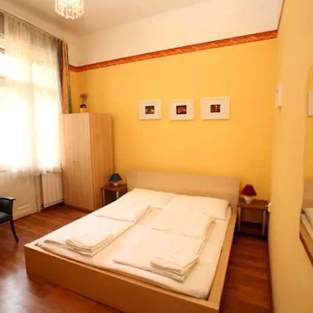 Club & Apartman