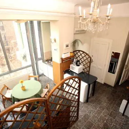Club & Apartman Budapest